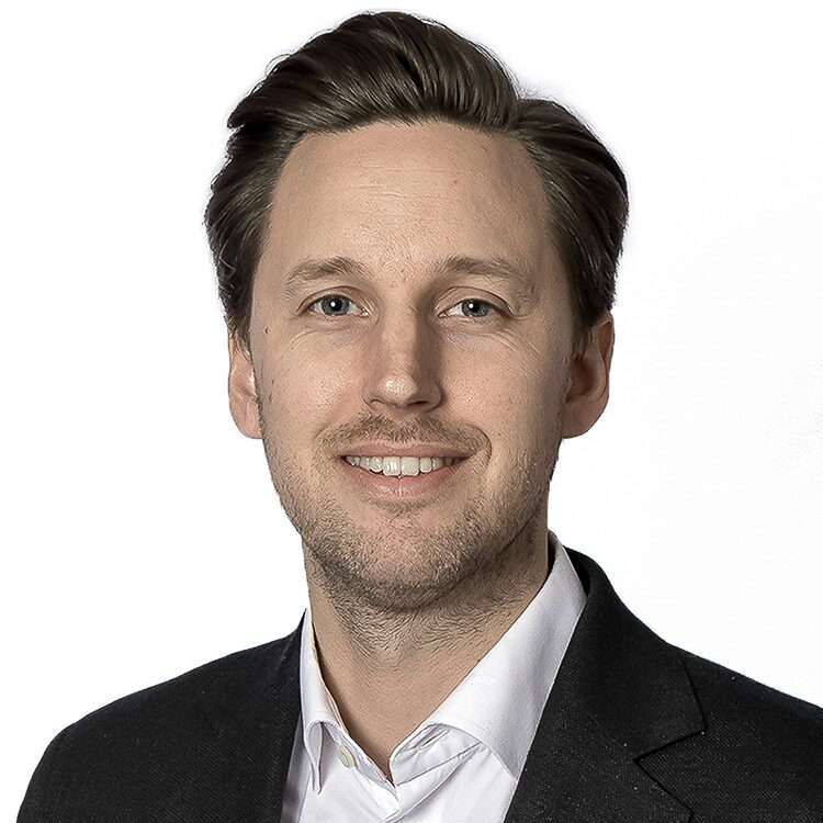 Simon-Tjader-aspect-ratio-1-1